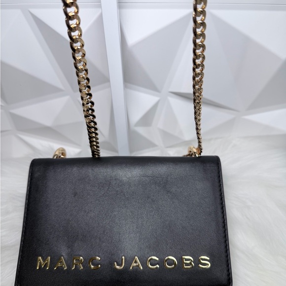 🌸Marc Jacobs Black and Gold Crossbody Bag 🌷 - Picture 3 of 13